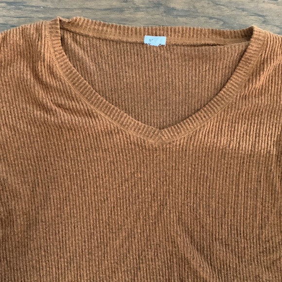 Garage cropped sweater - Picture 3 of 3